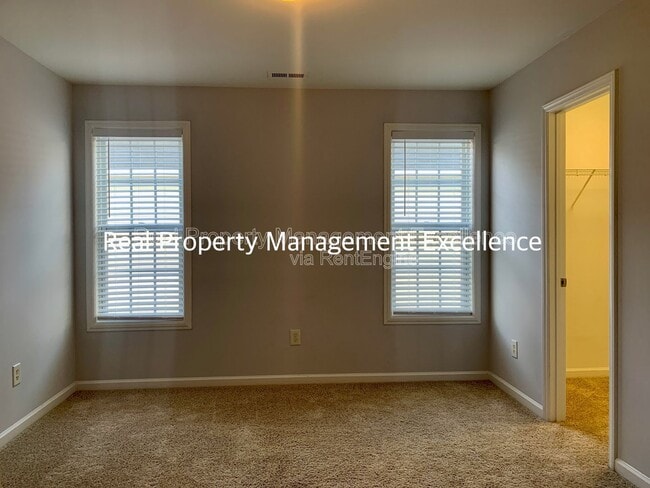 Building Photo - 110 Caribbean CT'