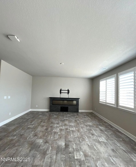 Building Photo - 2025 Elk Falls Way