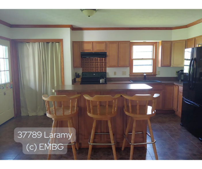 Building Photo - 37789 Laramy Ln