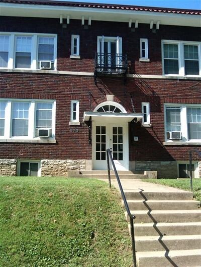 Building Photo - 270 Lyndhurst Pl