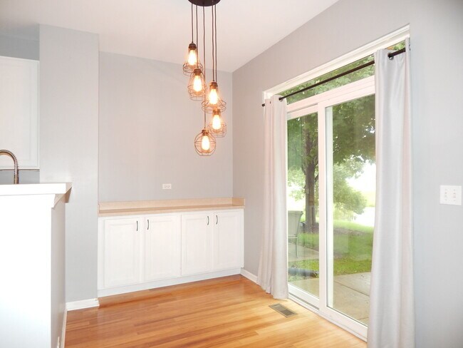 Building Photo - 5612 Wildspring Dr