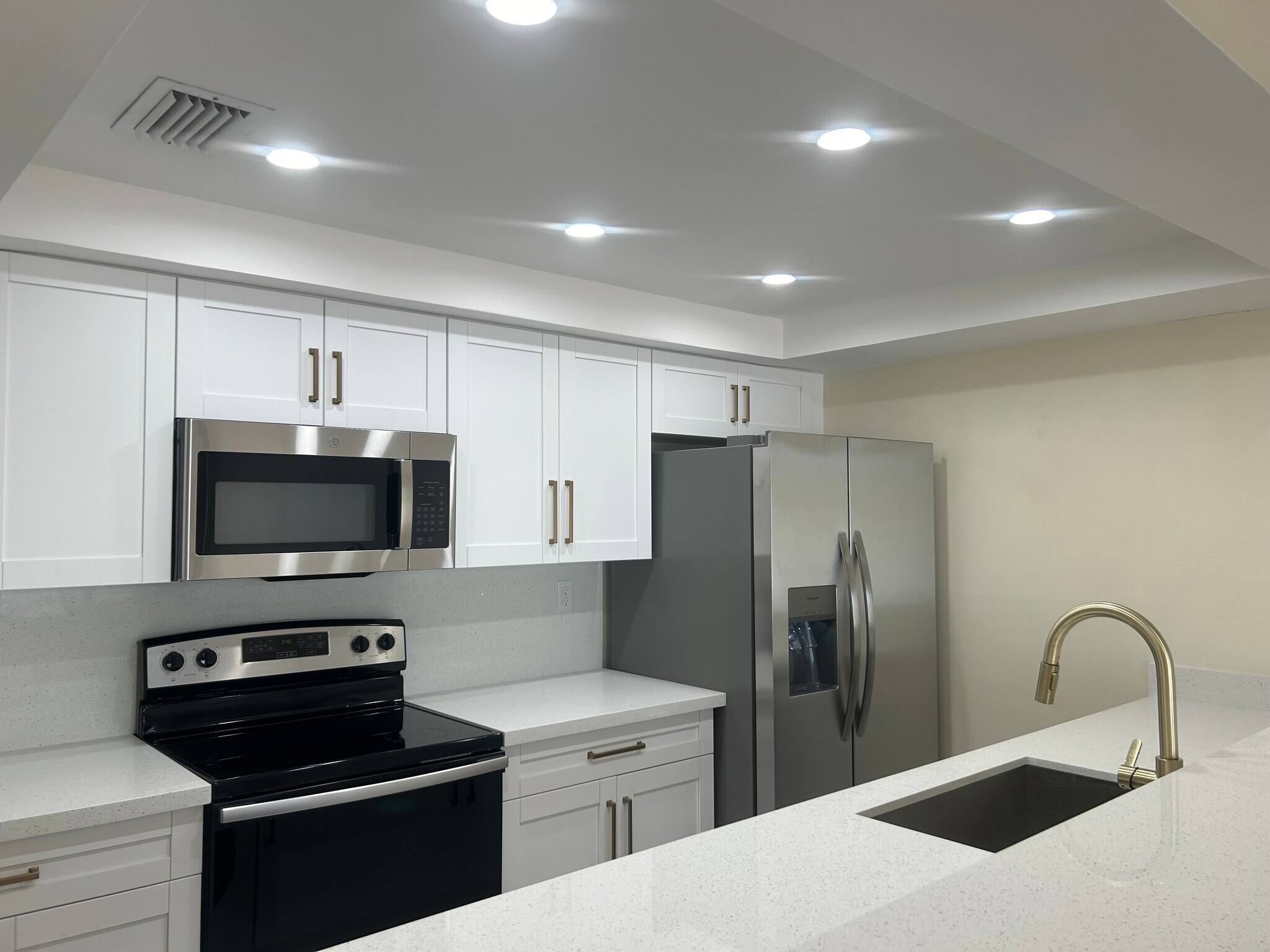 Building Photo - 1424 SW 131st Place Cir E