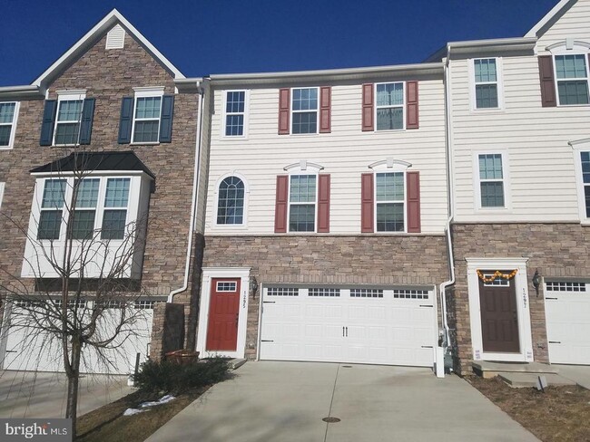 Primary Photo - 1295 Madison Ln