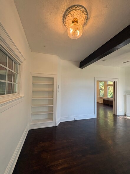 Building Photo - 859 S 900 E