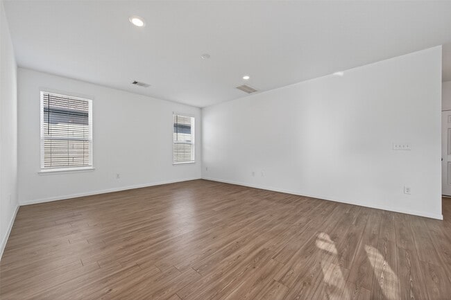 Building Photo - 17803 Pumpkin Vine Dr