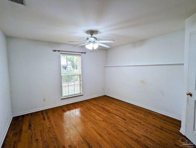Building Photo - 9150 Stillbridge Ln