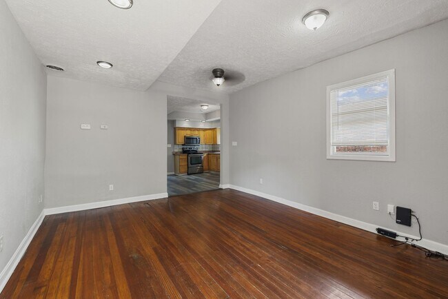 Building Photo - 3208 Dobson St