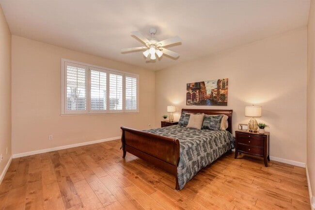 Building Photo - Home for Rent in Gold River, CA