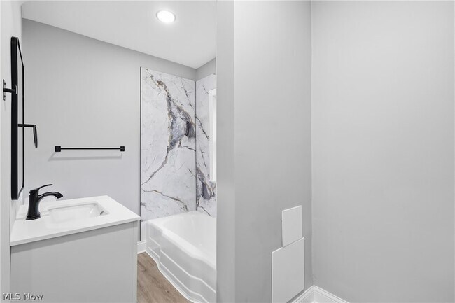 Building Photo - 12701 Plover St