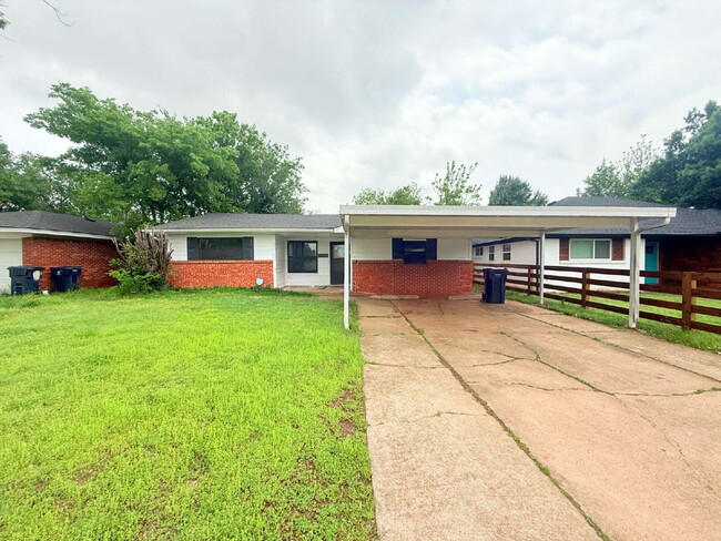 Primary Photo - 4-Bedroom Home in NW OKC – Section 8 Welcome!