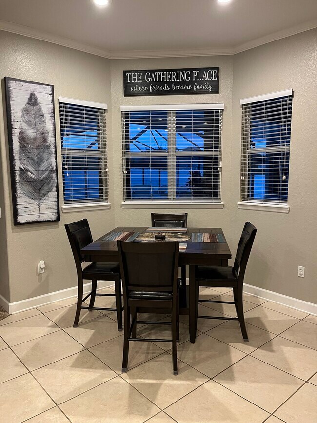 Building Photo - 1895 Orangewood Ct