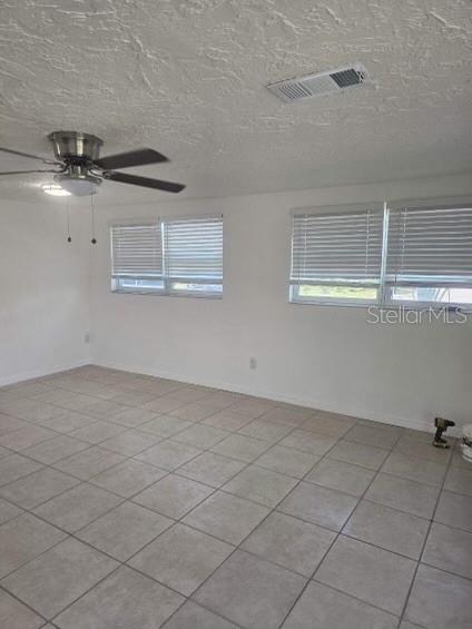 Building Photo - 9820 Hidden Ln