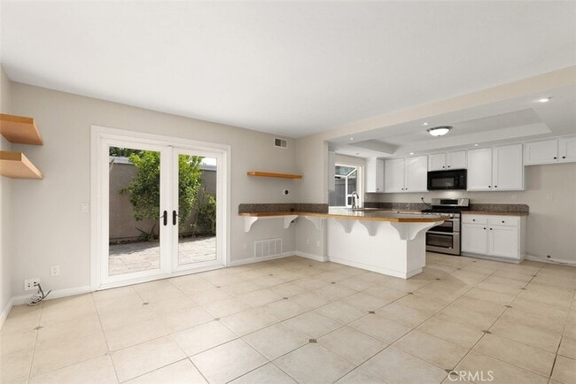Building Photo - 42 Atherton-