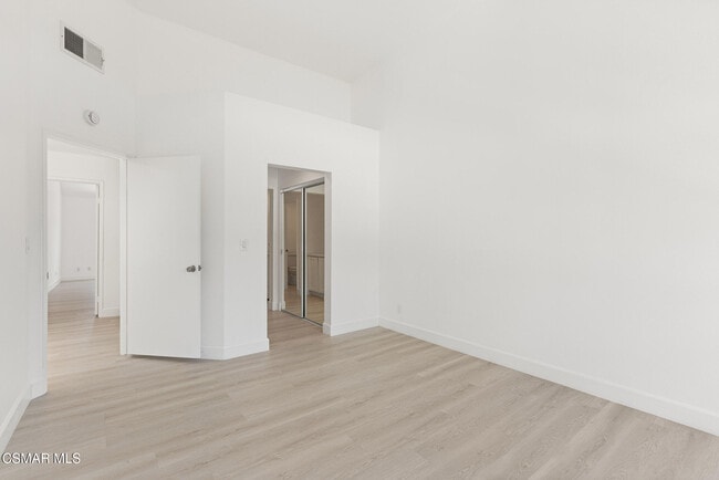 Building Photo - 4240 Lost Hills Rd