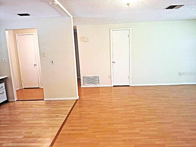 Building Photo - 2812 Dovewood St