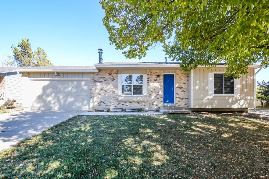 Primary Photo - 4494 S Bahama Way