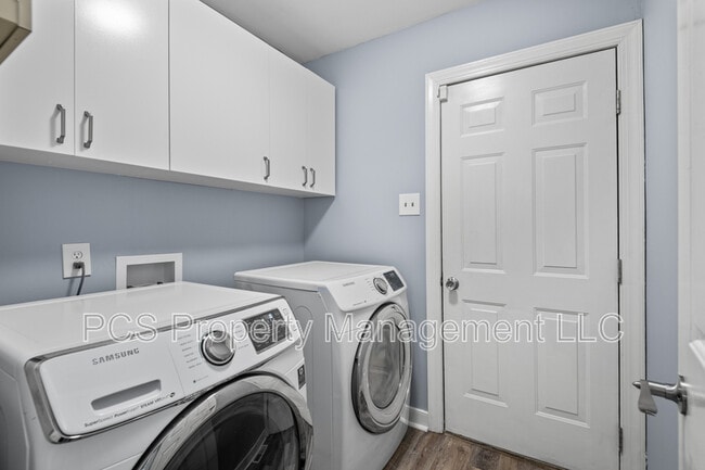 Building Photo - 12605 Jolly Pl