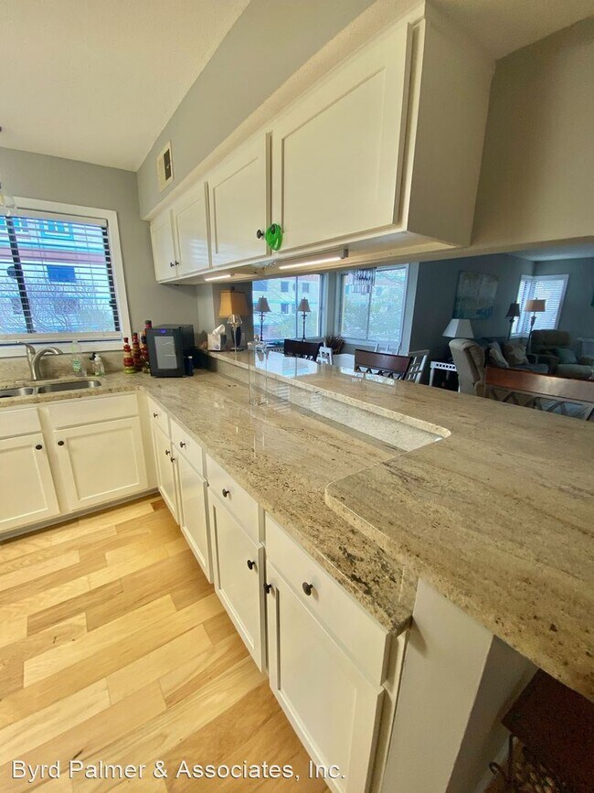 Building Photo - 2 br, 2 bath House - 7600 North Ocean Boul...
