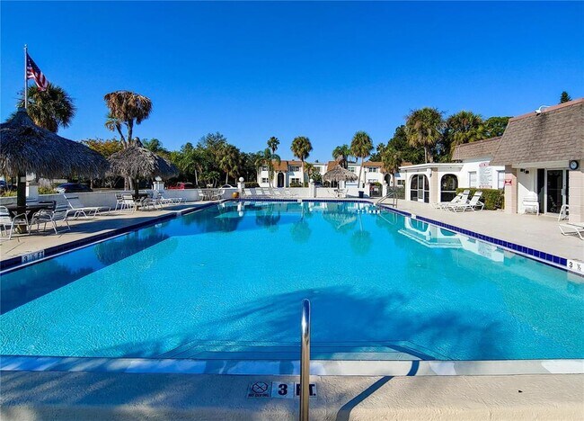 Building Photo - 377 S McMullen Booth Rd