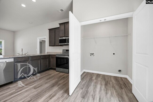 Building Photo - 235 Drayton Hall Rd