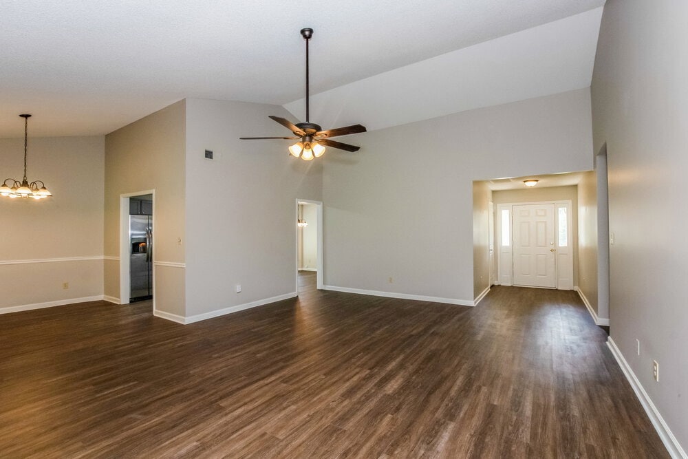 Building Photo - 10109 Fairlea Dr