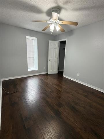 Building Photo - 905 Aspen Ct