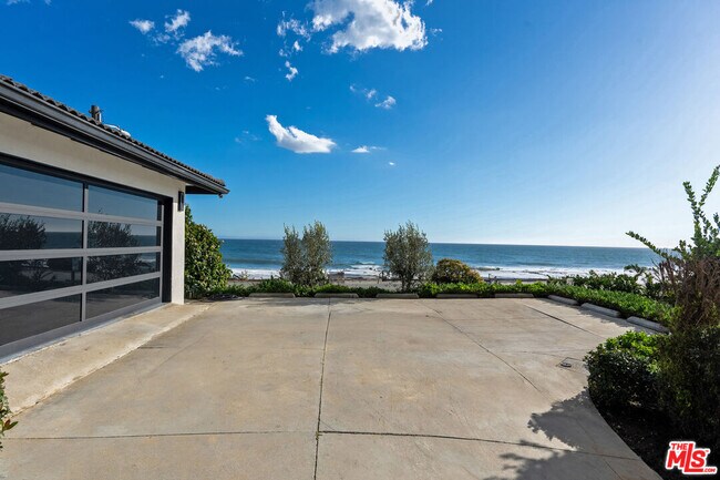 Building Photo - 21715 Rambla Vista