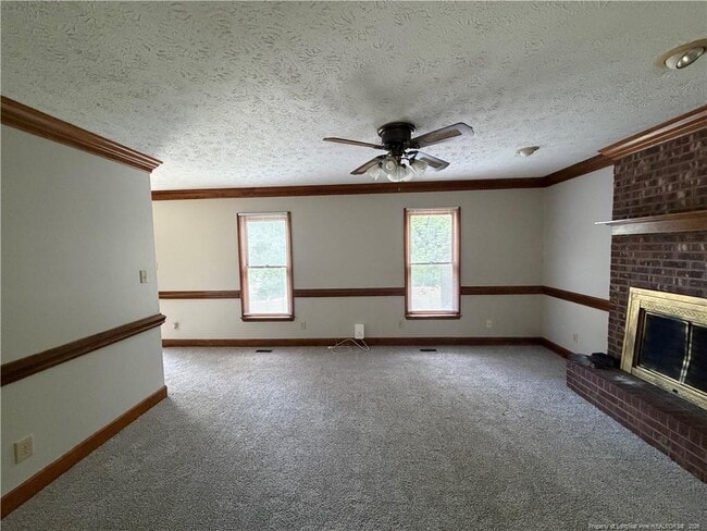Building Photo - 872 Hilton Dr