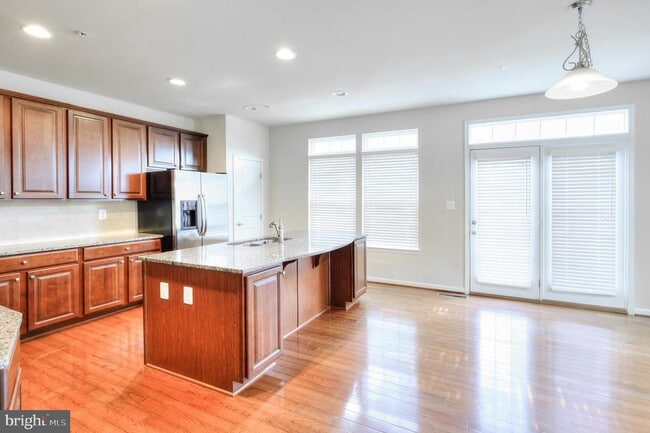 Building Photo - 6300 Santo Place