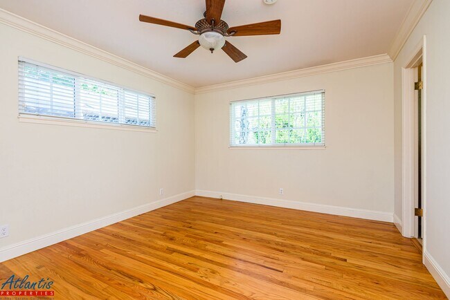 Building Photo - Beautiful Campbell Home | Desirable Location
