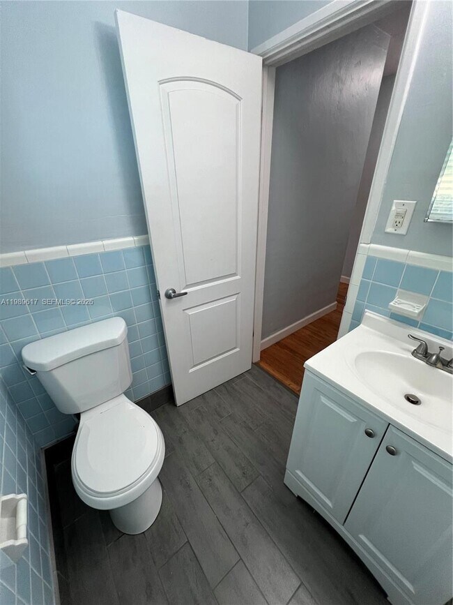 Building Photo - 432 Palmetto Dr