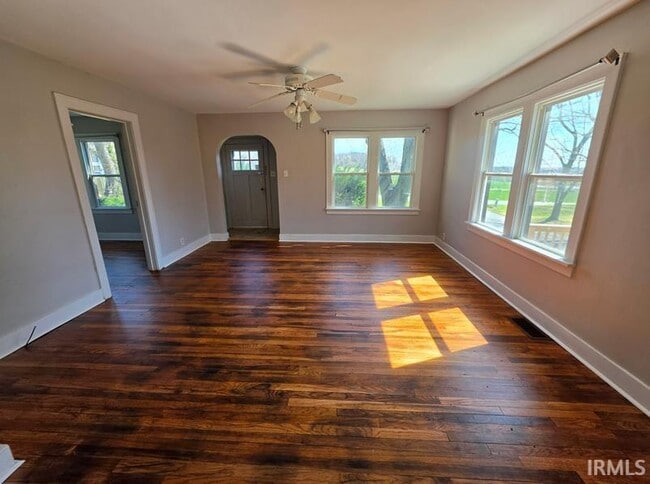 Building Photo - 1821 IN-26