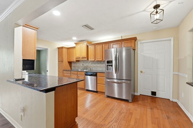 Building Photo - 4731 NW 39th St