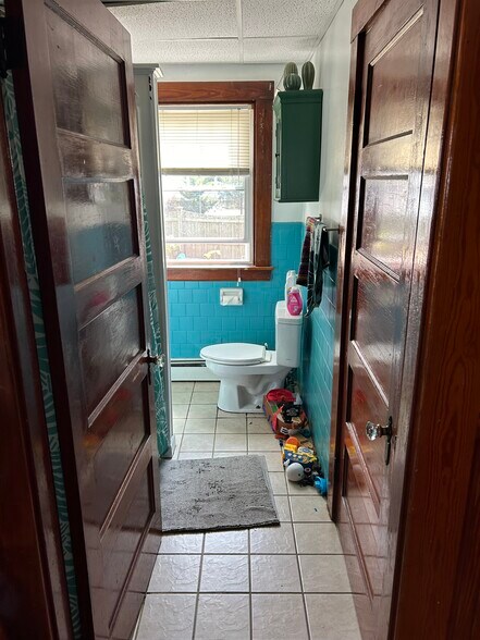 Bathroom - 221 Market St