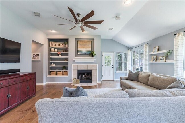 Building Photo - 9205 Rock Castle Cove