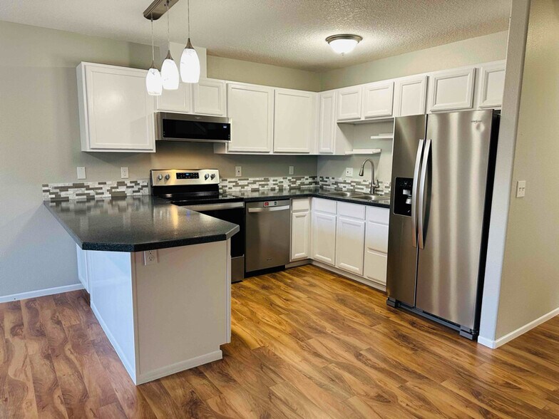 Building Photo - 155 W Berkeley St