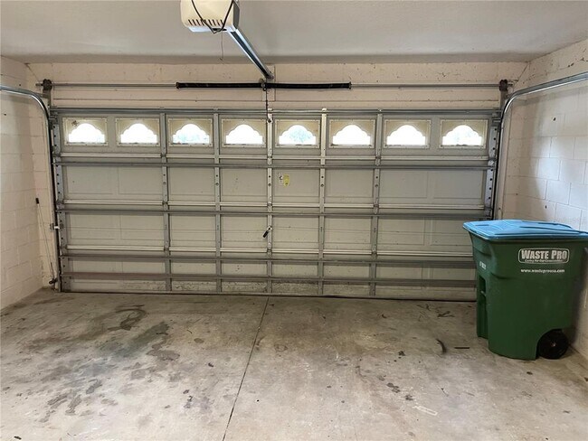 Building Photo - 3143 Lindera Dr