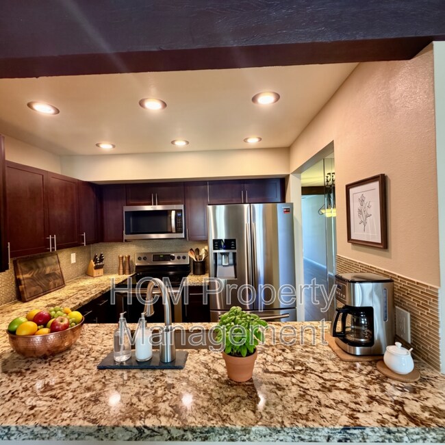Building Photo - 25761 Le Parc