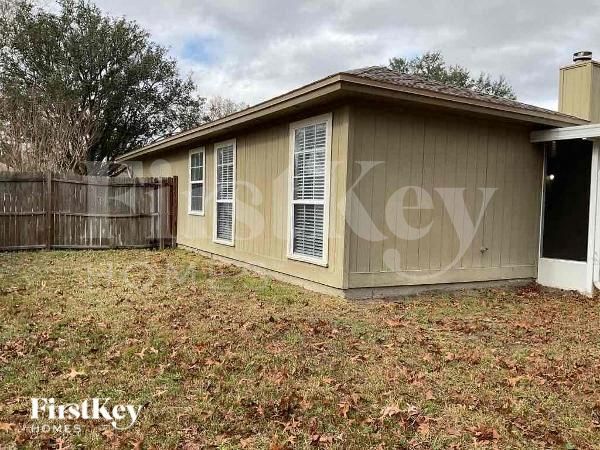 Building Photo - 8047 Queensferry Ln