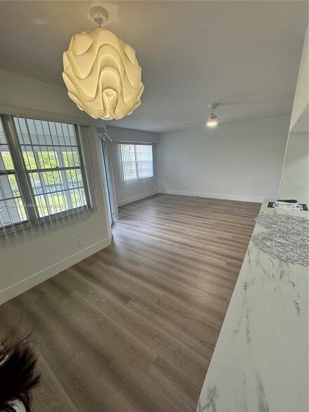 Building Photo - 12850 SW 4th Ct