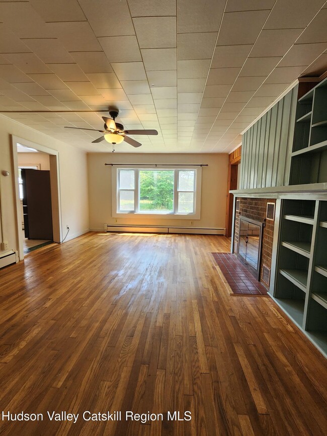 Building Photo - 776 US-20