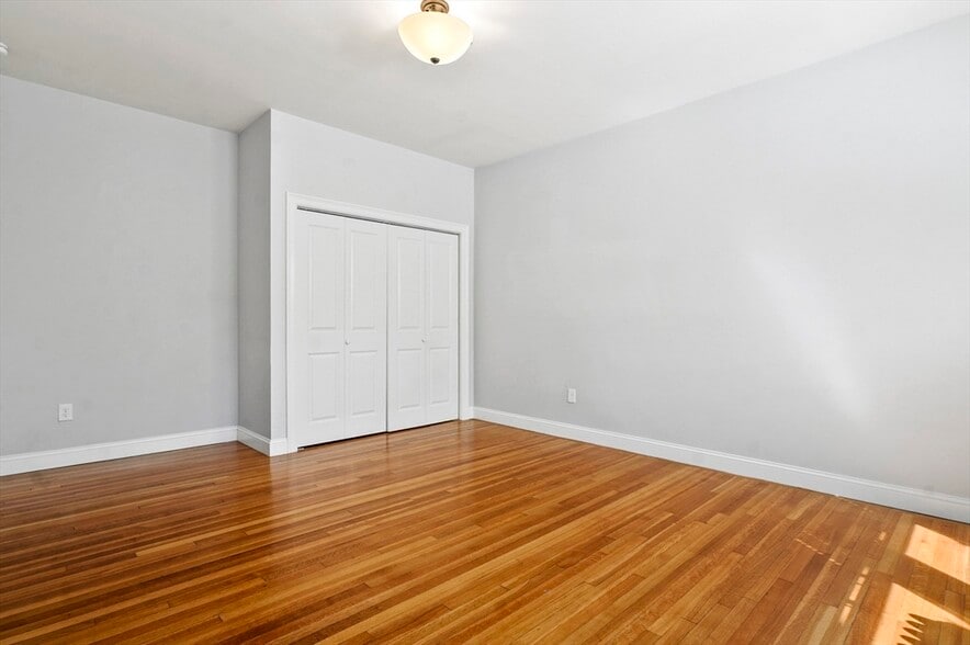 Building Photo - 91 Verndale St