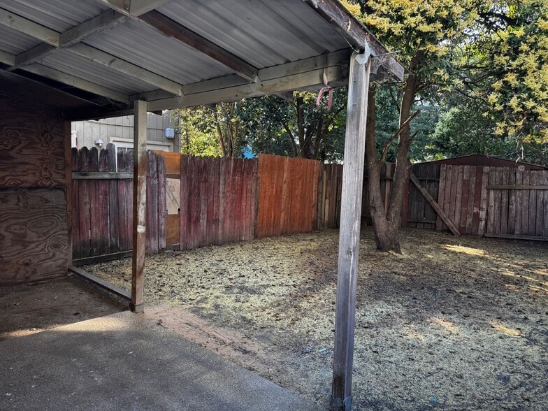 Building Photo - 6284 Porterfield Ct