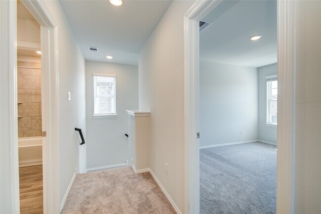 Building Photo - 5722 Fresh View Ct