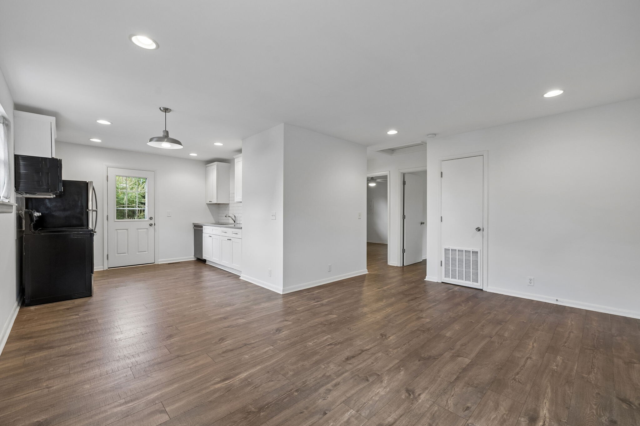 Building Photo - 202 S 16th St