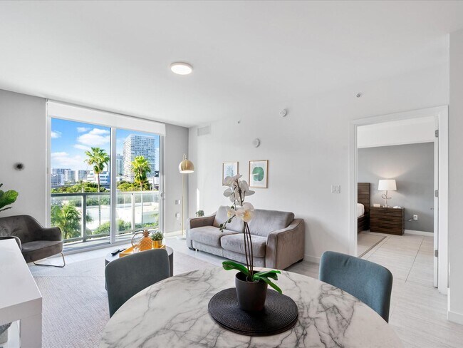 Building Photo - 3900 Biscayne Blvd