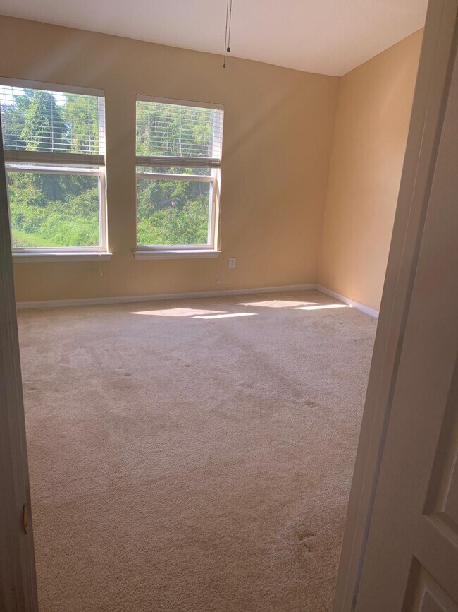 Building Photo - 10783 Gran Paradiso Dr