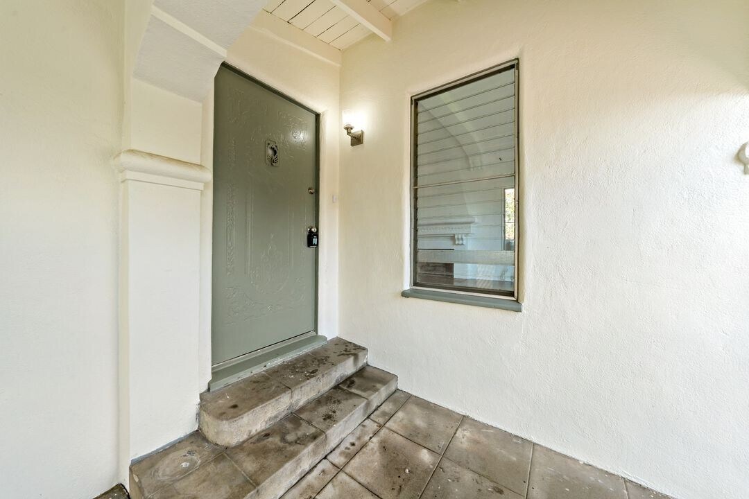 Building Photo - 1773 S Garth Ave