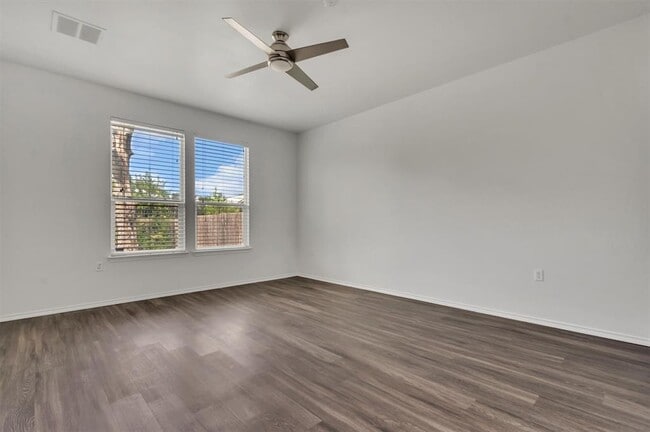 Building Photo - 9300 China Rose Dr