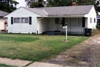 Building Photo - 1436 Zettler Rd